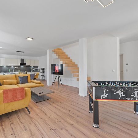 Golden Home With Barbecue, Yoga, Football Table Sinsheim Exterior photo
